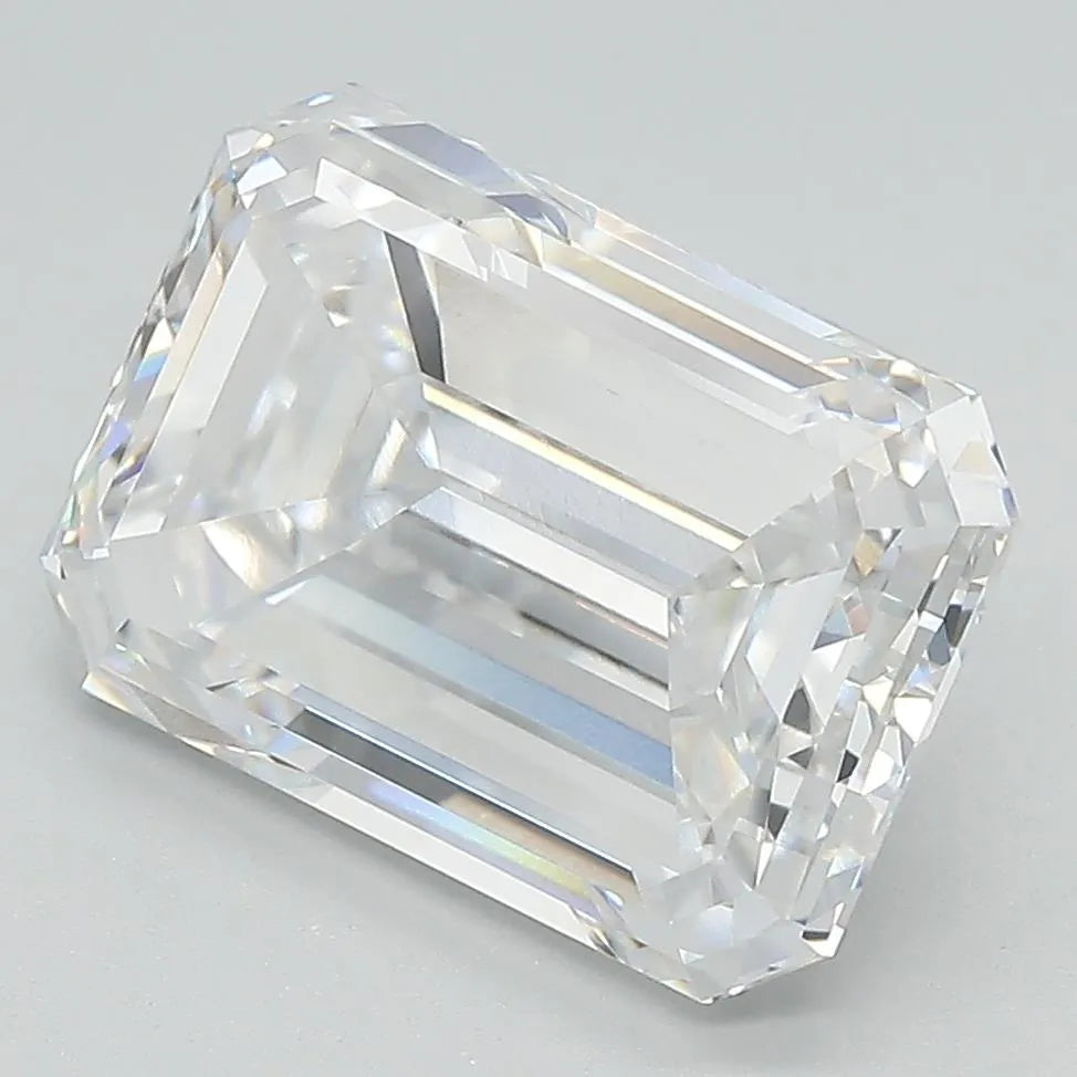 6.02ct Emerald Lab Grown Diamond (Colour E, Clarity VVS2, IGI Certified)