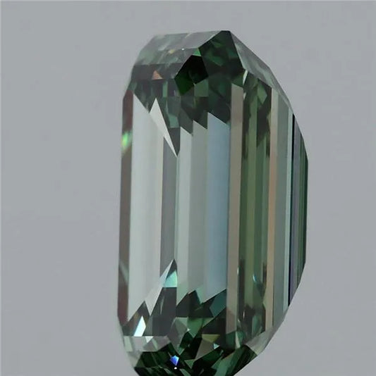 3.02ct Emerald Lab Grown Diamond (Colour Fancy Vivid Green, Clarity VVS1, IGI Certified)