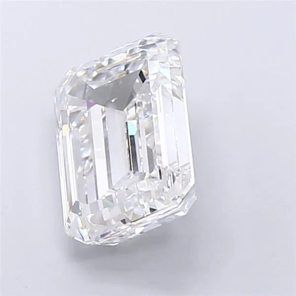 4.68ct Emerald Lab Grown Diamond (Colour E, Clarity VVS2, IGI Certified)