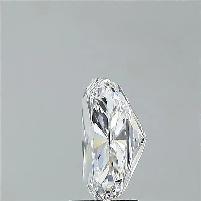 2.73ct Cushion modified Lab Grown Diamond (Colour E, Clarity VVS2, IGI Certified)