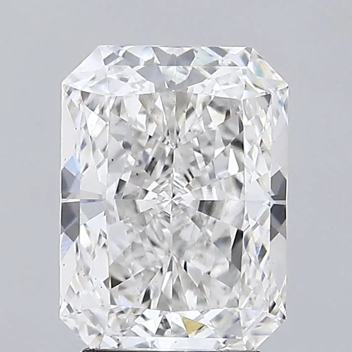 3.18ct Radiant Lab Grown Diamond (Colour F, Clarity VS1, IGI Certified)