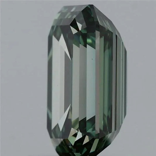 2.53ct Emerald Lab Grown Diamond (Colour Fancy Vivid Green, Clarity VS1, IGI Certified)