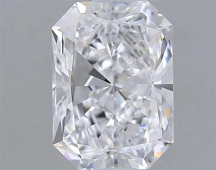 1.00ct Radiant Lab Grown Diamond (Colour D, Clarity VVS2, IGI Certified)