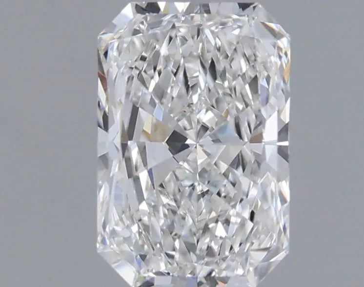 1.01ct Radiant Lab Grown Diamond (Colour E, Clarity VS1, IGI Certified)