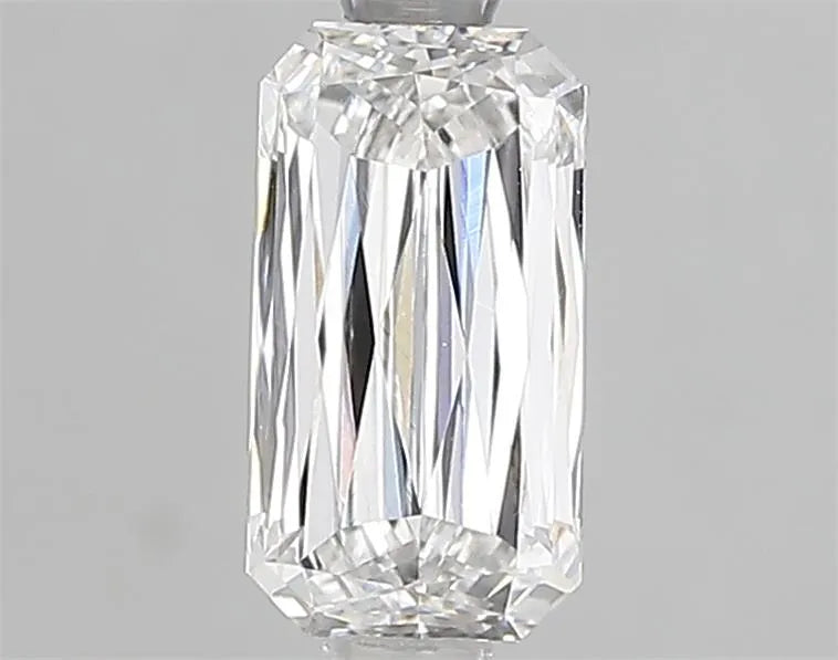 1.02ct Radiant Lab Grown Diamond (Colour E, Clarity VVS2, IGI Certified)