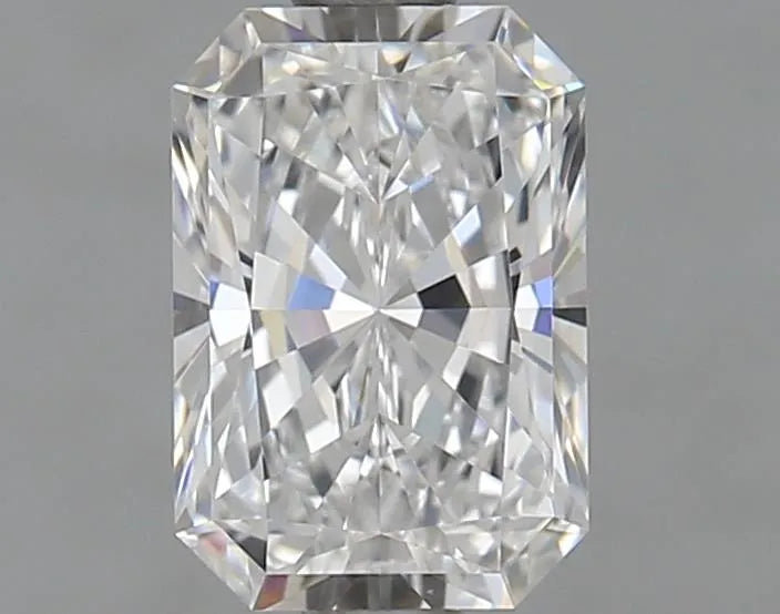 1.03ct Radiant Lab Grown Diamond (Colour D, Clarity VVS1, IGI Certified)