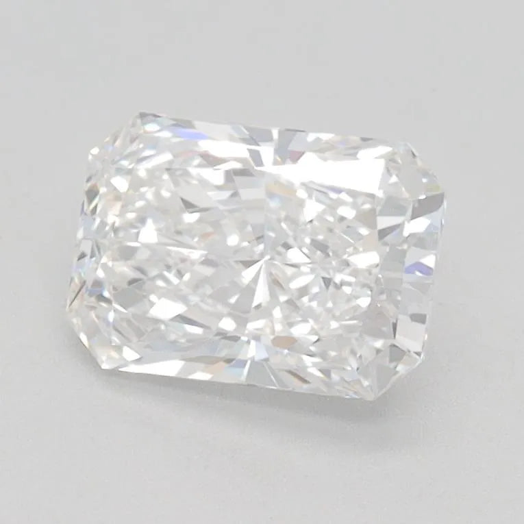 1.05ct Radiant Lab Grown Diamond (Colour E, Clarity VVS1, IGI Certified)