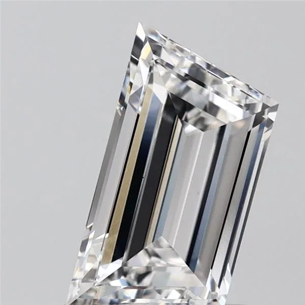 1.05ct Trapeze Lab Grown Diamond (Colour E, Clarity VS1, IGI Certified)