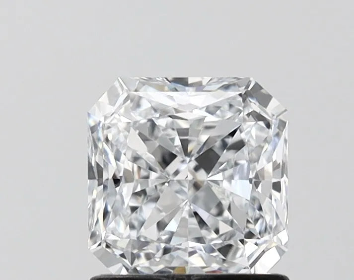 1.07ct Square radiant Lab Grown Diamond (Colour E, Clarity VVS2, IGI Certified)