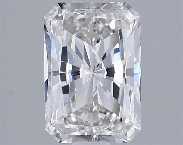 1.23ct Radiant Lab Grown Diamond (Colour E, Clarity VVS2, IGI Certified)
