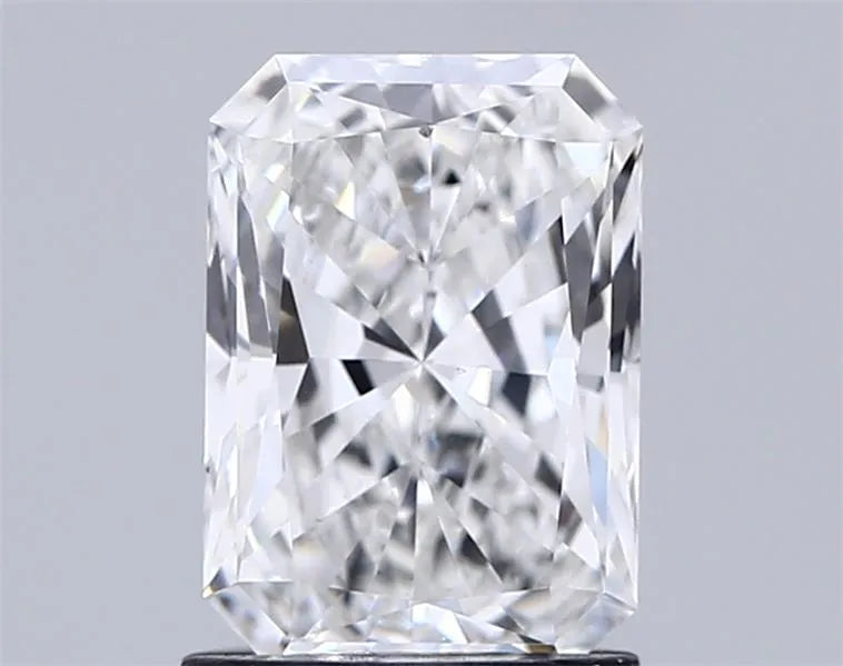 1.34ct Radiant Lab Grown Diamond (Colour F, Clarity VS2, IGI Certified)