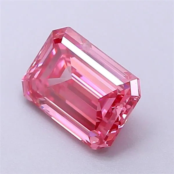 1.35ct Emerald Lab Grown Diamond (Colour Fancy Vivid Pink, Clarity VS2, IGI Certified)