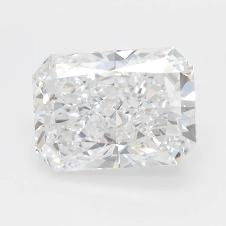 1.35ct Radiant Lab Grown Diamond (Colour D, Clarity VVS1, IGI Certified)