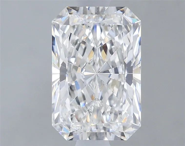 1.38ct Radiant Lab Grown Diamond (Colour F, Clarity VVS2, IGI Certified)