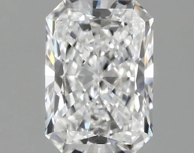 1.40ct Radiant Lab Grown Diamond (Colour D, Clarity VVS2, IGI Certified)