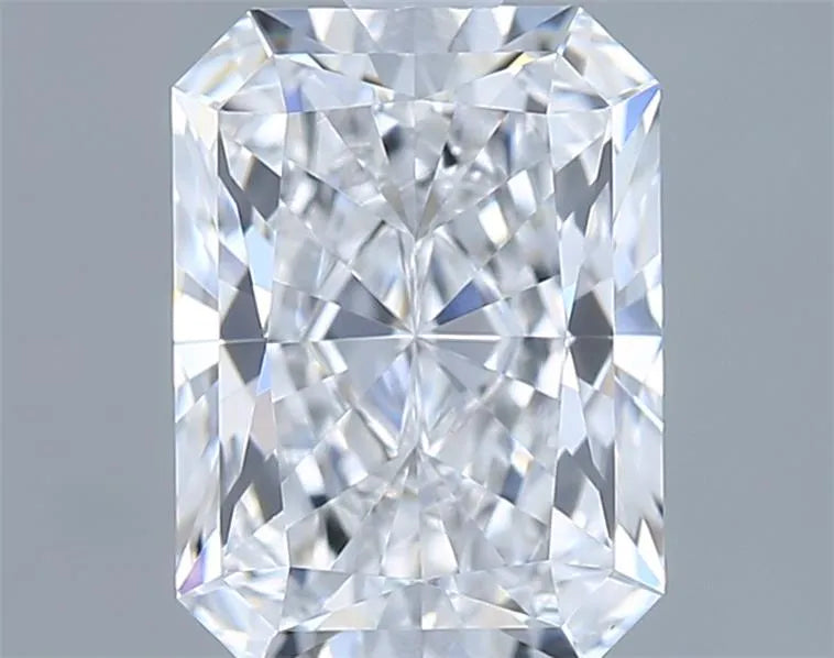 1.50ct Radiant Lab Grown Diamond (Colour D, Clarity VVS2, IGI Certified)