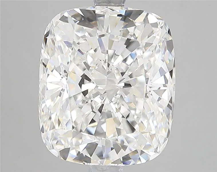 1.51ct Cushion modified Lab Grown Diamond (Colour E, Clarity VVS2, IGI Certified)