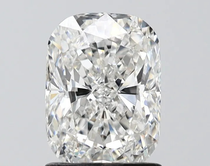 1.51ct Cushion modified Lab Grown Diamond (Colour E, Clarity VVS2, IGI Certified)