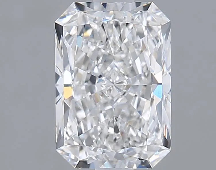 1.51ct Radiant Lab Grown Diamond (Colour E, Clarity VVS2, IGI Certified)