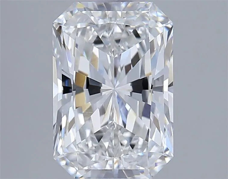 1.51ct Radiant Lab Grown Diamond (Colour E, Clarity VVS2, IGI Certified)