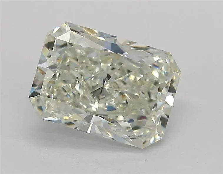 1.54ct Radiant Lab Grown Diamond (Colour H, Clarity VVS2, IGI Certified)
