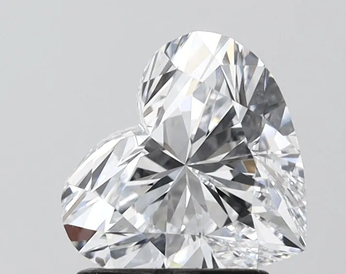 1.57ct Heart Lab Grown Diamond (Colour D, Clarity VVS1, IGI Certified)