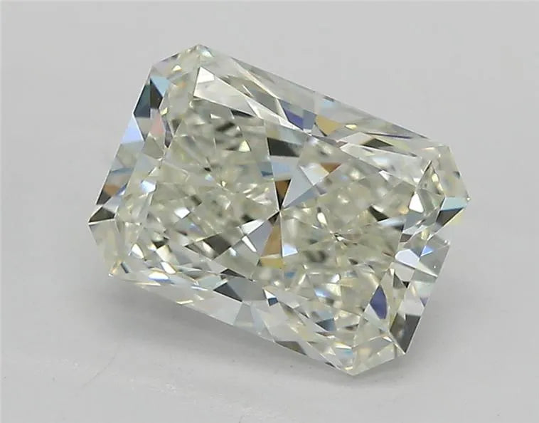 1.59ct Radiant Lab Grown Diamond (Colour H, Clarity VVS2, IGI Certified)