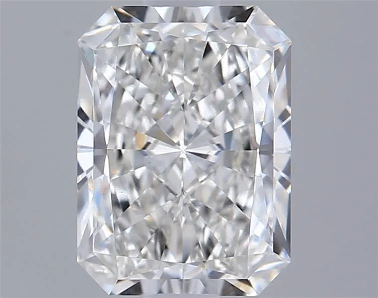 1.60ct Radiant Lab Grown Diamond (Colour E, Clarity VVS2, IGI Certified)