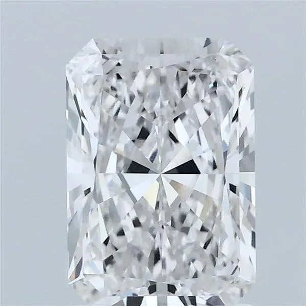 1.60ct Radiant Lab Grown Diamond (Colour E, Clarity VVS2, IGI Certified)