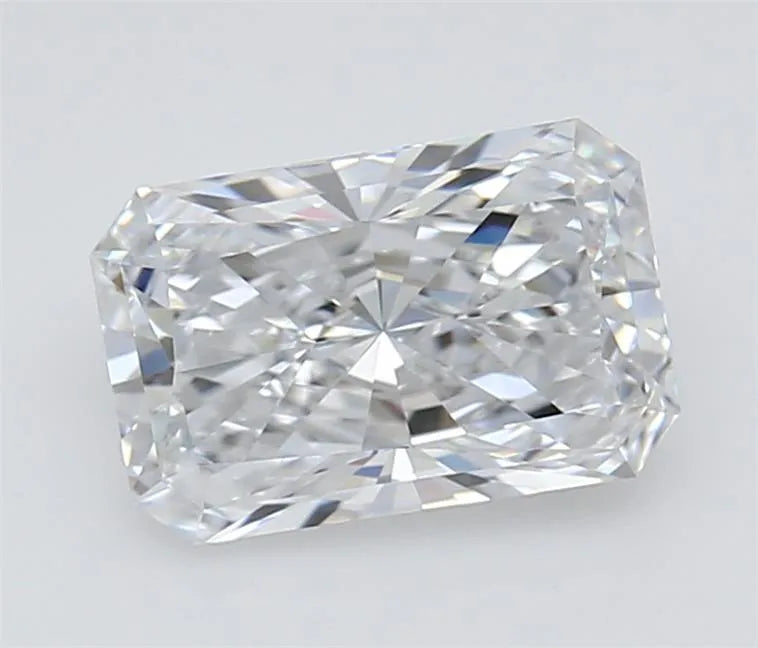 1.65ct Radiant Lab Grown Diamond (Colour D, Clarity VVS2, IGI Certified)