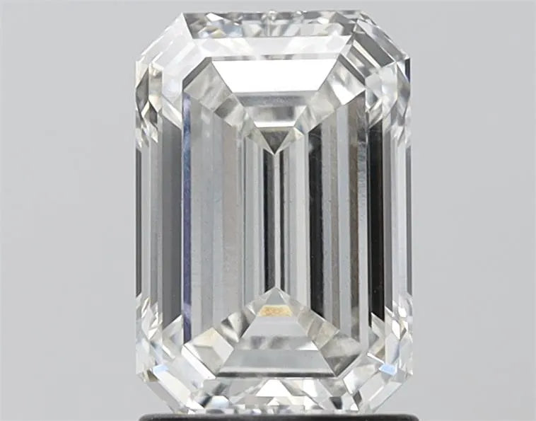 1.87ct Emerald Lab Grown Diamond (Colour Fancy Intense Pinkish Orange, Clarity VVS2, IGI Certified)