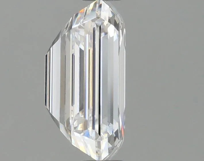 1.91ct Emerald Lab Grown Diamond (Colour E, Clarity VS2, IGI Certified)
