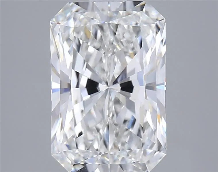 1.91ct Radiant Lab Grown Diamond (Colour E, Clarity VVS2, IGI Certified)