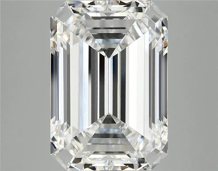 10.07ct Emerald Lab Grown Diamond (Colour E, Clarity VVS2, IGI Certified)