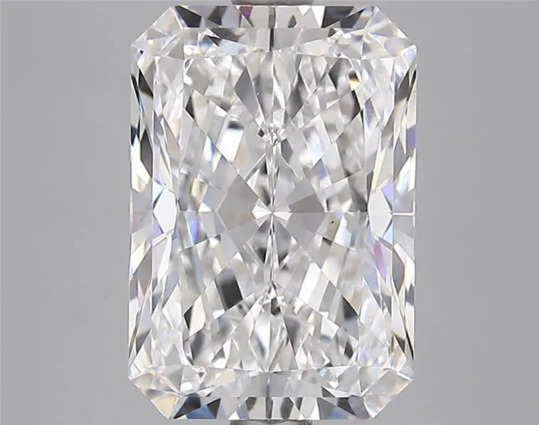 4.10ct Radiant Lab Grown Diamond (Colour E, Clarity VS1, IGI Certified)