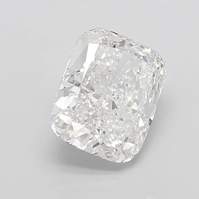 4.51ct Cushion modified Lab Grown Diamond (Colour E, Clarity VVS1, IGI Certified)