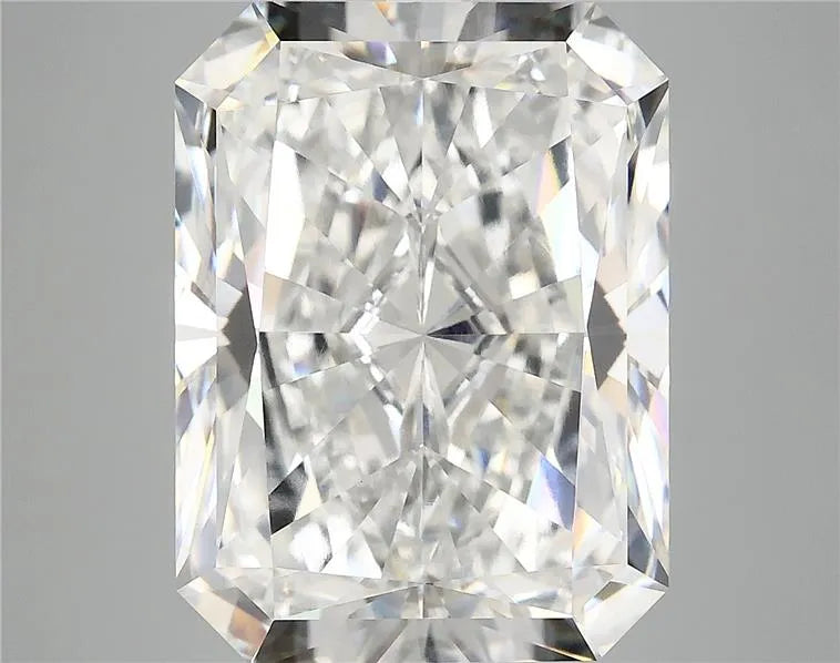 10.00ct Radiant Lab Grown Diamond (Colour F, Clarity VVS2, IGI Certified)
