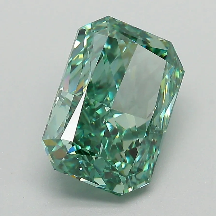 3.00ct Radiant Lab Grown Diamond (Colour Fancy Vivid Green, Clarity VS2, IGI Certified)