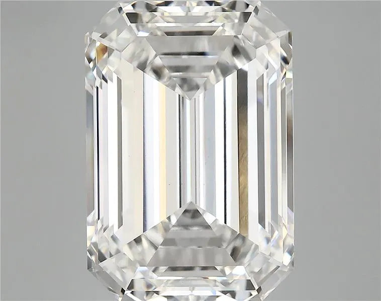 12.52ct Emerald Lab Grown Diamond (Colour F, Clarity VS1, IGI Certified)