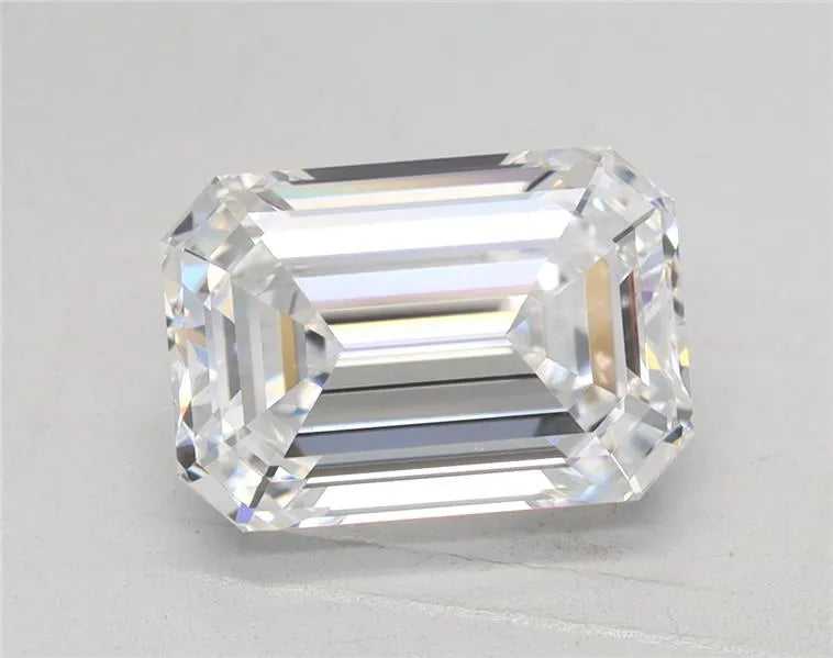 2.01ct Emerald Lab Grown Diamond (Colour D, Clarity VVS1, GIA Certified)