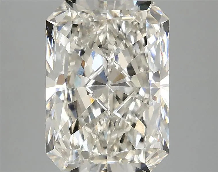 4.03ct Radiant Lab Grown Diamond (Colour G, Clarity VS1, IGI Certified)