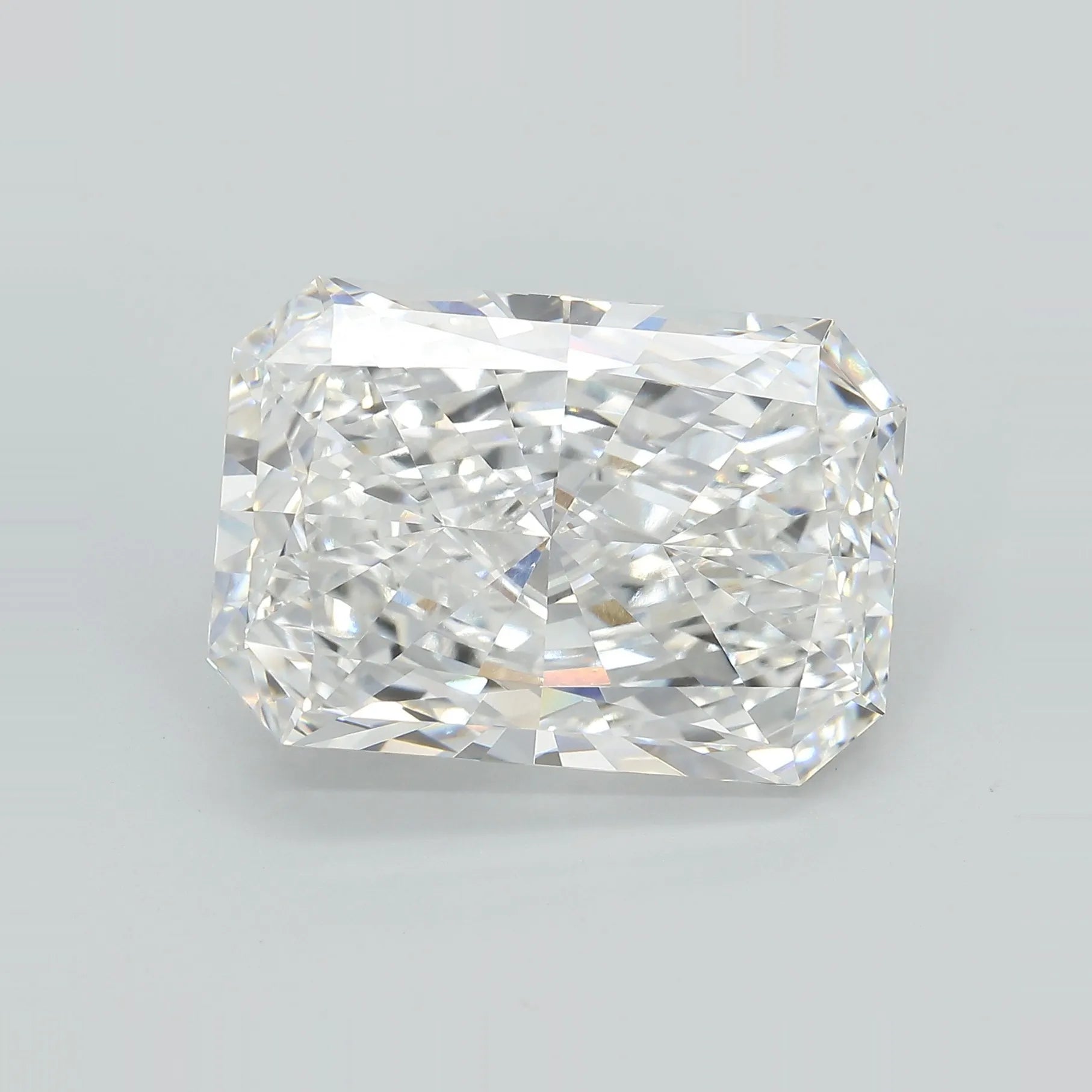 15.76ct Radiant Lab Grown Diamond (Colour E, Clarity VVS2, IGI Certified)