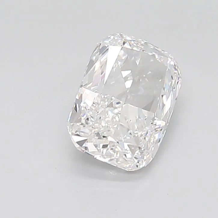 3.01ct Cushion modified Lab Grown Diamond (Colour D, Clarity VVS2, IGI Certified)