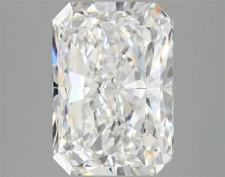 3.10ct Radiant Lab Grown Diamond (Colour D, Clarity VVS2, IGI Certified)