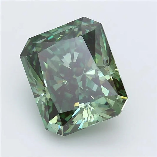 4.84ct Radiant Lab Grown Diamond (Colour Fancy Vivid Green, Clarity VS1, IGI Certified)