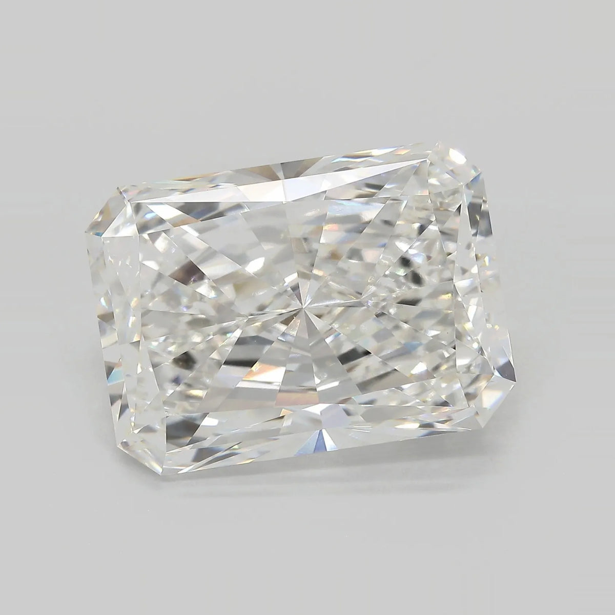 18.00ct Radiant Lab Grown Diamond (Colour F, Clarity VVS2, IGI Certified)
