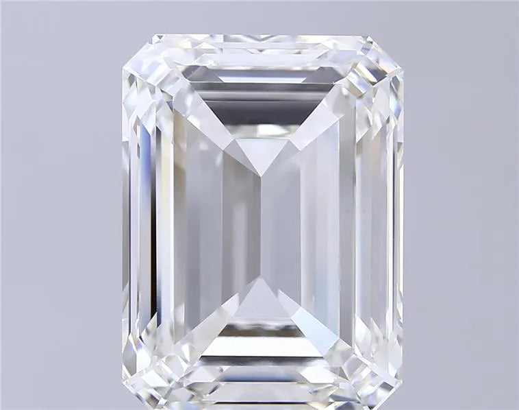 18.07ct Emerald Lab Grown Diamond (Colour G, Clarity VVS2, IGI Certified)