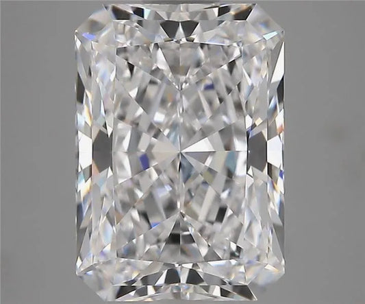4.39ct Radiant Lab Grown Diamond (Colour D, Clarity VVS2, IGI Certified)
