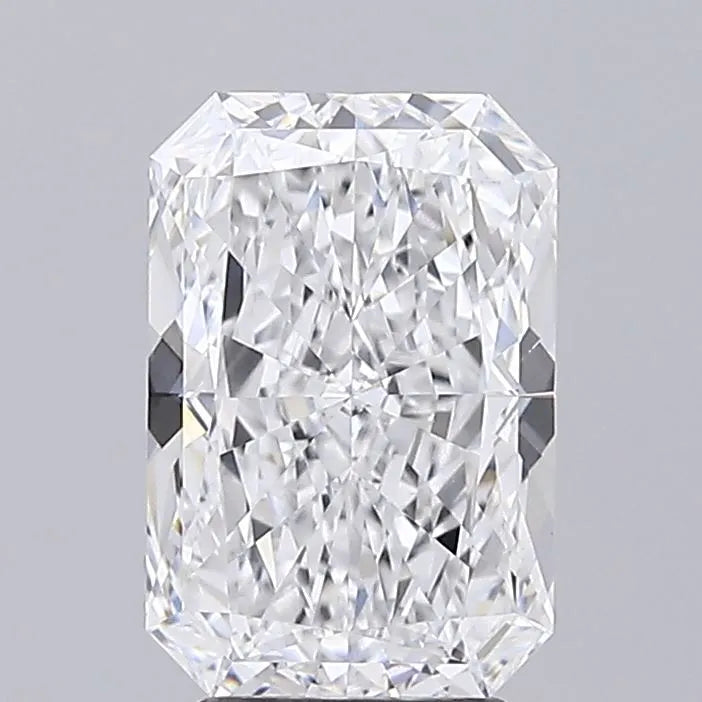 3.52ct Radiant Lab Grown Diamond (Colour D, Clarity VVS2, IGI Certified)