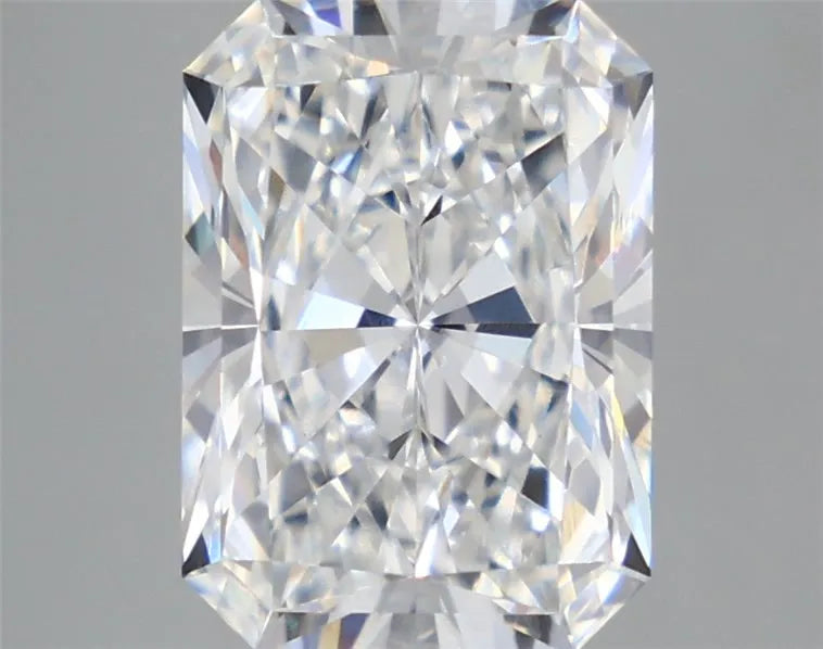 5.31ct Radiant Lab Grown Diamond (Colour D, Clarity VVS2, IGI Certified)